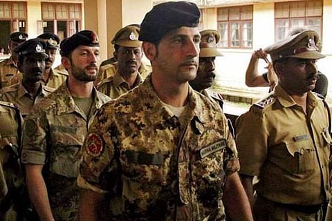 Italian Marines in police custody 