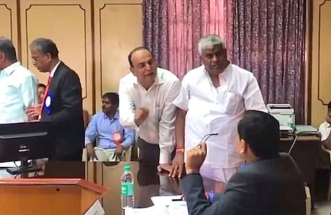 Rajya Sabha polls: JD(S) accuses K’taka returning officer of favouring Congress