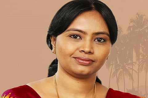 Video: This newbie BJP politician is taking on Jayalalithaa head-on and making waves