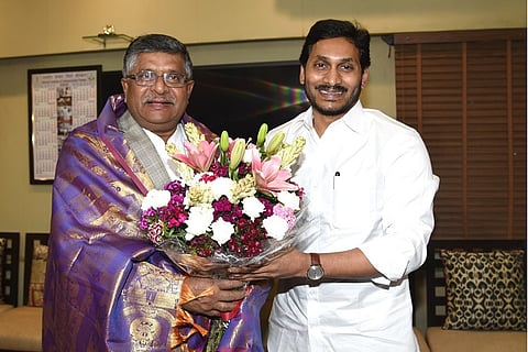 Andhra CM Jagan meets Union Law Min over shifting of HC to Kurnool from Amaravati