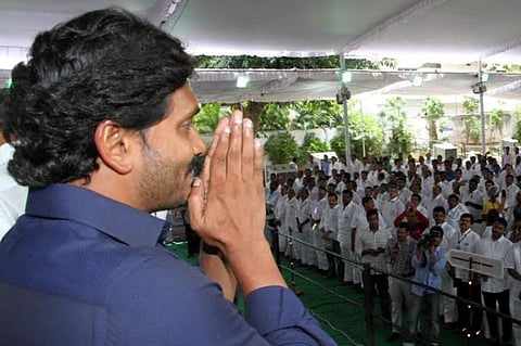 As party faces doom, Jagan gives gyaan on becoming a successful leader in 5 months