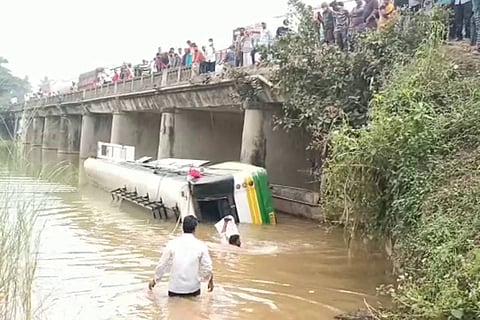 Eight killed as Andhra state transport bus plunges into stream in West Godavari
