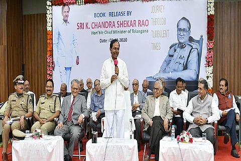 KCR plans to rope in spiritual gurus, retired cops to advise him on Telangana’s education system 