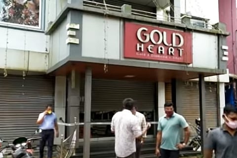 Kerala gold store owner reports robbery, cops say false complaint to get insurance 
