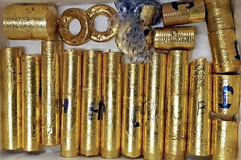 gold bars smuggled in thiruananthapuram airport 