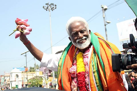 Kummanam Rajasekharan returns to Kerala for elections, gets grand welcome