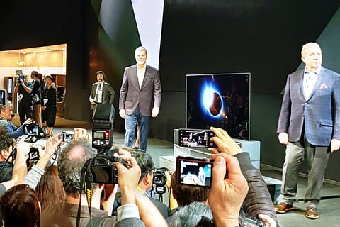 CES 2019: LG announces world's first roll-out OLED TV