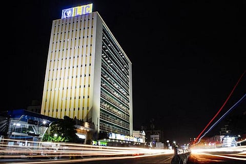LIC owns 4 percent of all listed stocks in India, more govt bonds than the RBI