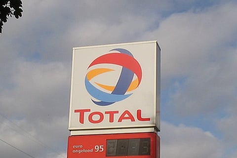 Total SA to invest $600 million in Adani Gas 