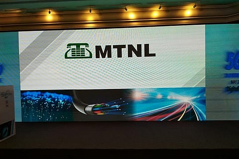 Thousands of MTNL employees stage protest over pending salary and pension