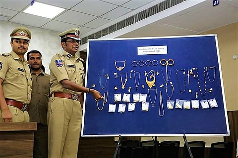 Hyd auto driver who splurged on girlfriends after burglaries nabbed by police
