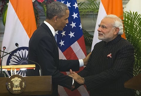 PM Modi wore a suit with his name printed all over it... so did Hosni Mubarak