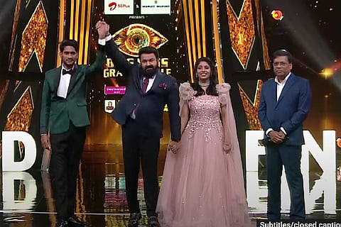 Mohanlal with winners at Big Boss grand finale