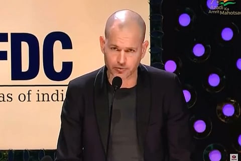Nadav Lapid speaking at the closing ceremony of IFFI 2022