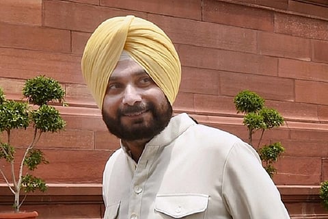Talks are on, Punjab 2017 with the AAP seems Sidhu’s best bet