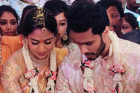 Nikhil Kumaraswamy engaged to former Cong min’s grandniece Revathi in Bengaluru