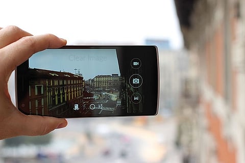 With 123% growth, dual-camera phones now mainstream in India