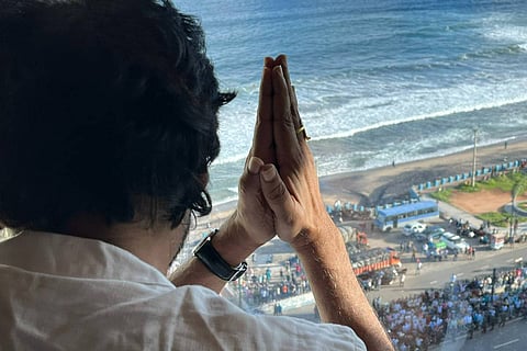Pawan Kalyan remains at Vizag hotel after cops forbid gatherings, fans gather outside