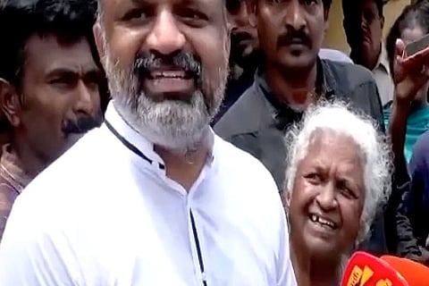 AG Perarivalan and mother Arputham Ammal
