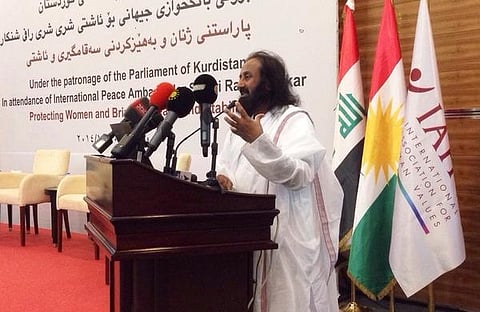 Sri Sri Ravi Shankar travels to Iraq to bring relief to victims of war