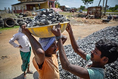 Kerala govt orders mandatory break time for labourers to avoid sunstroke