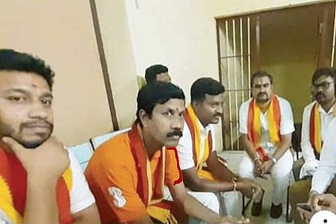 Arrest of pro-Kannada activists for tearing Hindi hoarding by Jains turns political