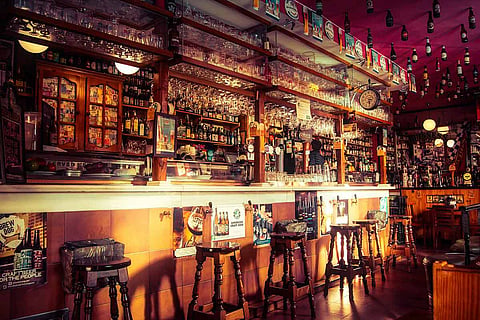 Bar