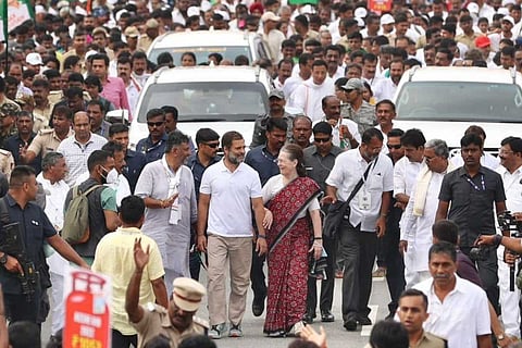 Sonia Gandhi joins Rahul for Bharat Jodo Yatra in Karnataka