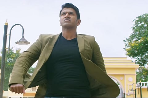 ‘Raajakumara’ team celebrates 100 days in theatre with grand gala in Bengaluru