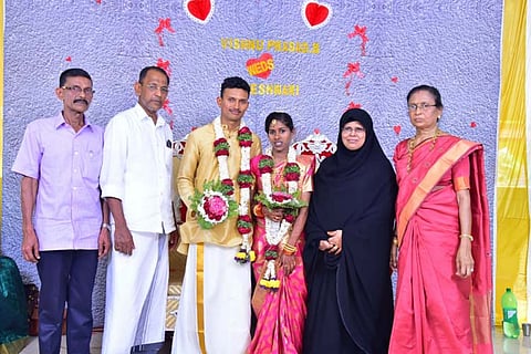 Kerala Muslim couple hold temple wedding for their adopted Hindu daughter