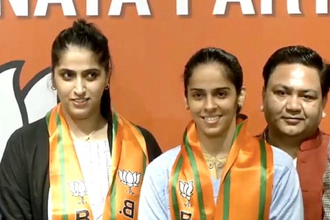 'Honour to work with our hardworking PM': Saina Nehwal on joining BJP