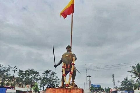 Sangolli Rayanna statue