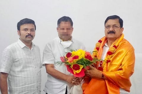 'Santro' Ravi with Karnataka Home Minister Araga Jnanendra
