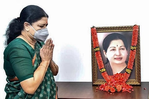 Inquiry commission blames Sasikala 