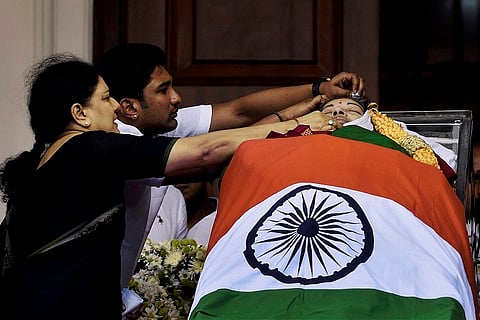 Sasikala’s final deceit? A midnight swearing-in, and the return of the Mannargudi family