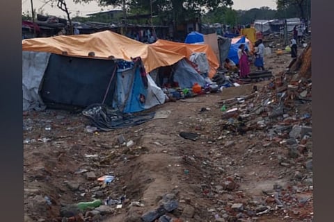 Gandhi Nagar slum residents continue their protest in the slums 