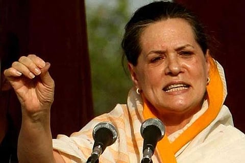 Modi government's Pakistan policy keeps oscillating: Sonia