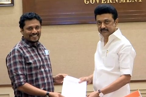 Evidence founder-director A Kathir and TN CM MK Stalin at the Secretariat