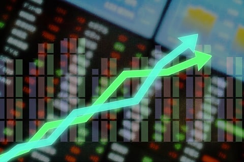 Sensex rallies over 500 points amid positive cues from global markets