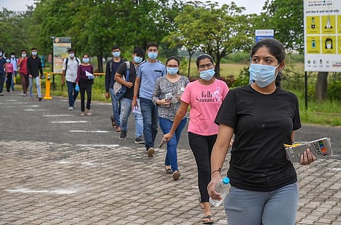 students appear for JEE Main exam 