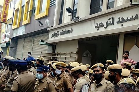 The Central forces arrived at Tamil Nadu Thowheed Jamaath office in Mannady