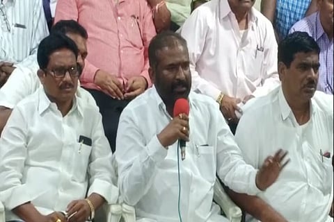 TSRTC JAC welcomes CM KCR's move to end impasse, asks workers to resume duties