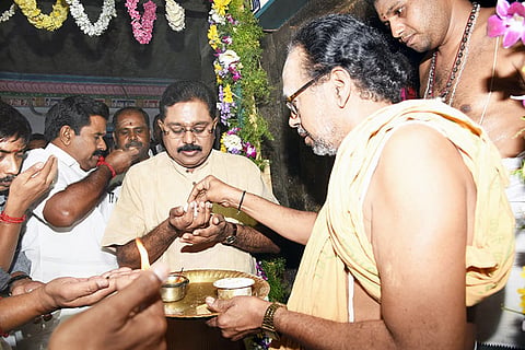 Was Dhinakaran ready to pay Election Commission Rs 10 crore to get 'lucky date' for bye-polls?