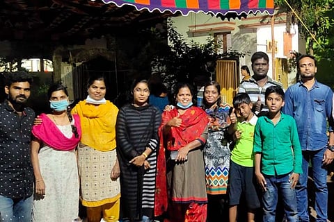 Satheesh and his family who run a free funeral service in Coimbatore