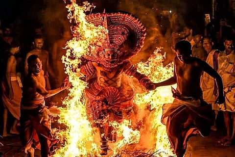 Thee Chamundi Theyyam