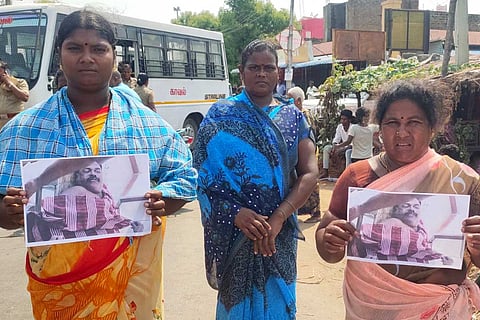 Family of Thangamani protesting