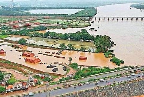 Flood alert issued in three Karnataka districts as gates of two dams to be opened