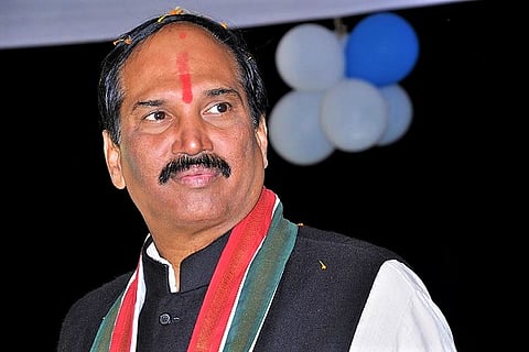 Telangana Congress chief accepts KTR's challenge to resign if TRS wins 2019 elections