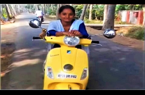 Woman's throat slit in broad daylight by alleged stalker in Hyderabad