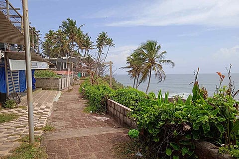 Deserted Varkala beach